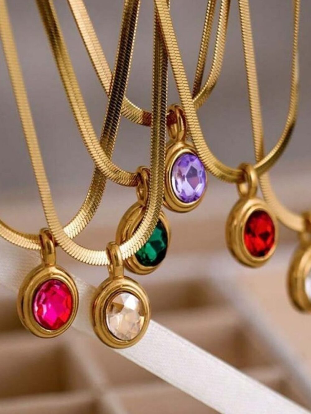 Gold Necklace with RedGem Pendant M509